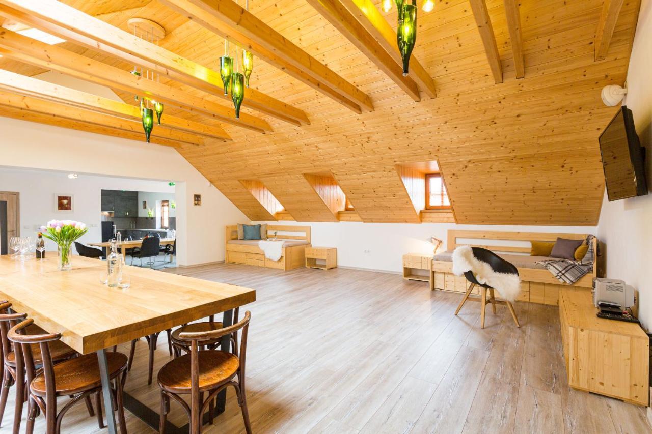 Vinny Apartman Rakovník Buitenkant foto